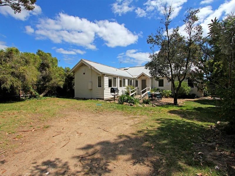 932 and 932a Point Nepean Road, Rosebud VIC 3939