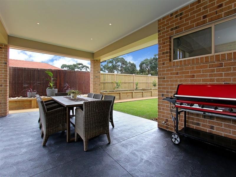 49 Crestwood Drive, Rosebud VIC 3939