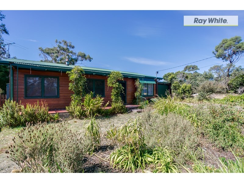 1 Florence Avenue, Rosebud West VIC 3940