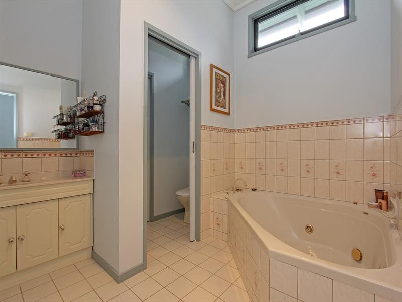 37 Marion Road, Rosebud VIC 3939