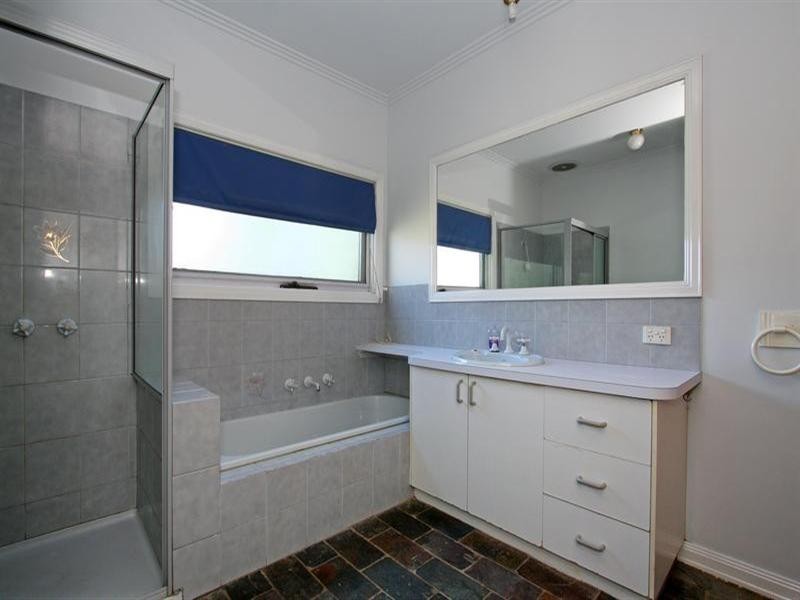 60 Jetty Road, Rosebud VIC 3939