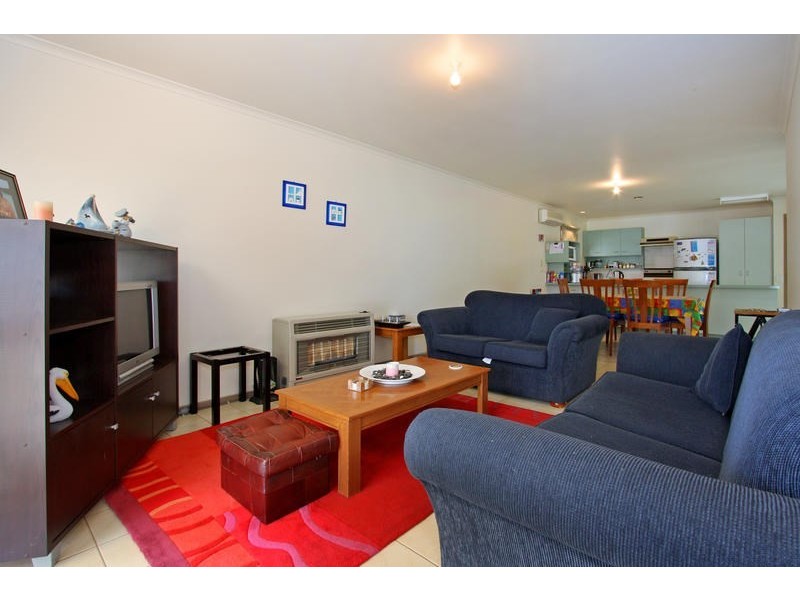 92 Second Avenue, Rosebud VIC 3939