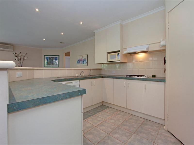 30 Baybreeze Court, Rosebud West VIC 3940