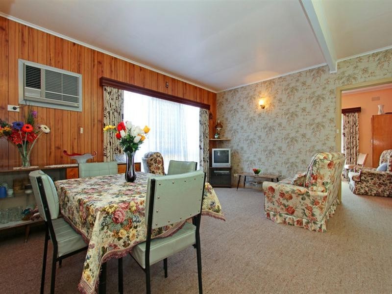 91 Fourth Avenue, Rosebud VIC 3939