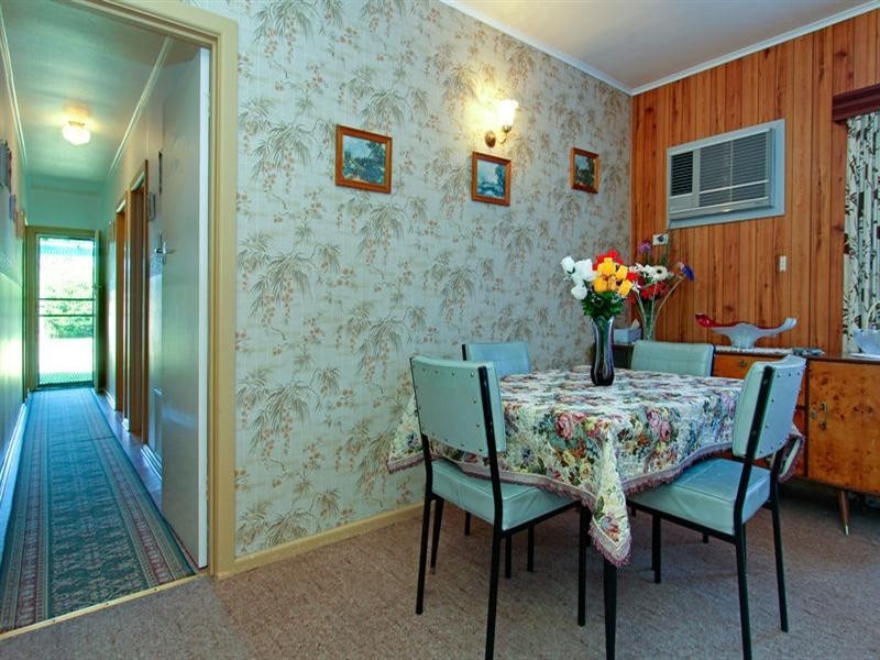 91 Fourth Avenue, Rosebud VIC 3939