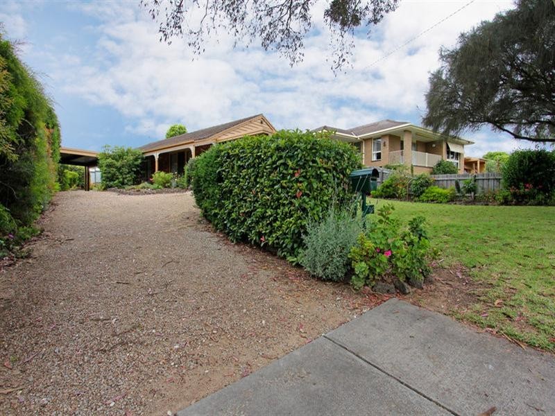 9 Lyndon Drive, Rosebud VIC 3939