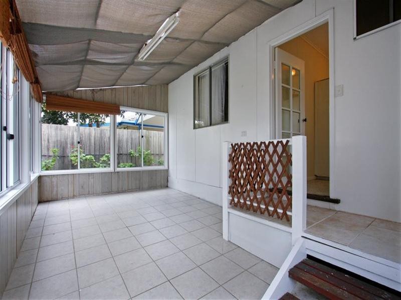 107 Fifth Avenue, Rosebud VIC 3939