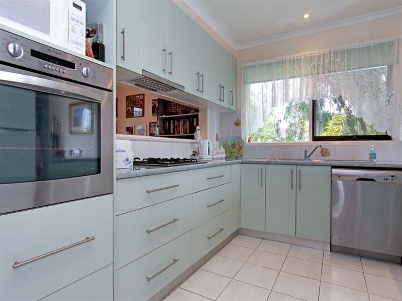 61 Carrathool Avenue, Rosebud VIC 3939