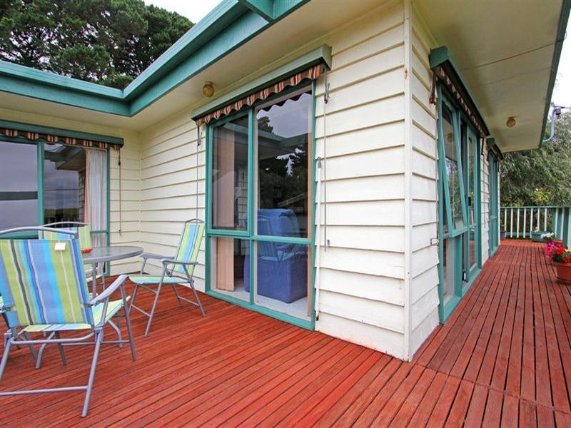 61 Carrathool Avenue, Rosebud VIC 3939