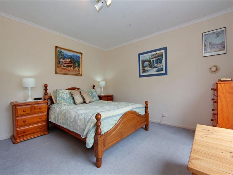 61 Carrathool Avenue, Rosebud VIC 3939