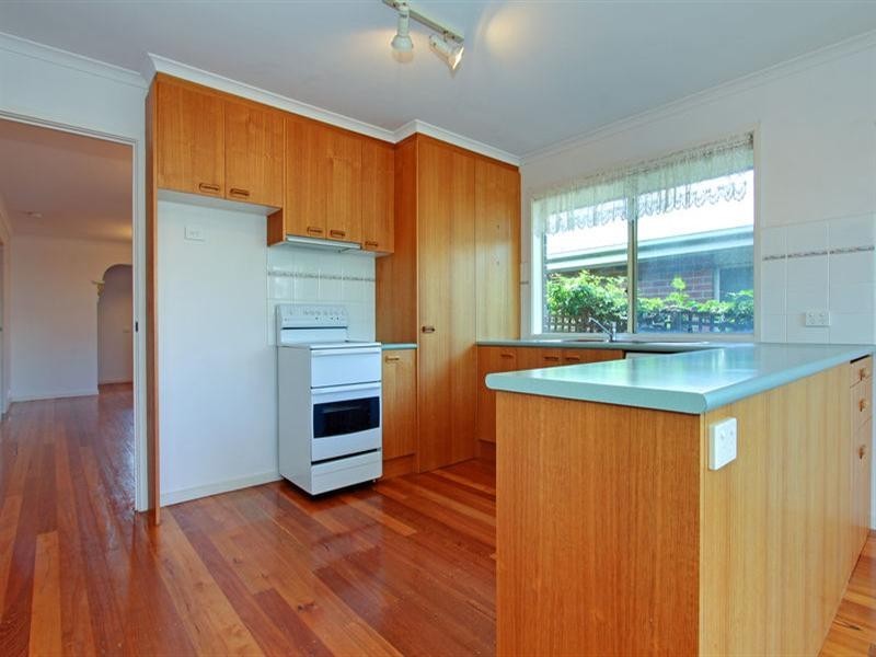 115 Fourth Avenue, Rosebud VIC 3939