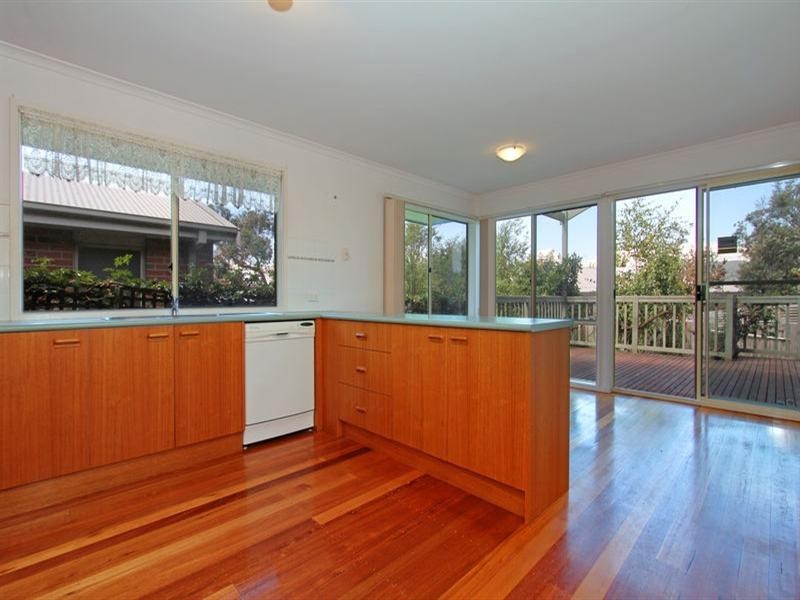 115 Fourth Avenue, Rosebud VIC 3939