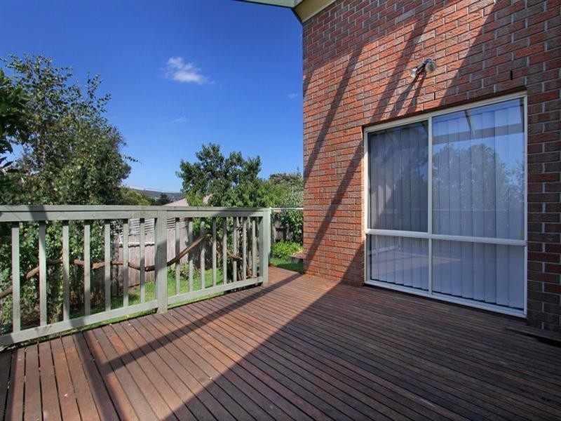 115 Fourth Avenue, Rosebud VIC 3939