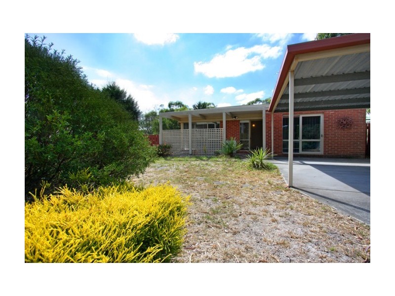 25 Sylvan Drive, Rosebud VIC 3939