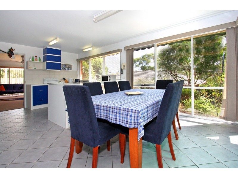 25 Sylvan Drive, Rosebud VIC 3939