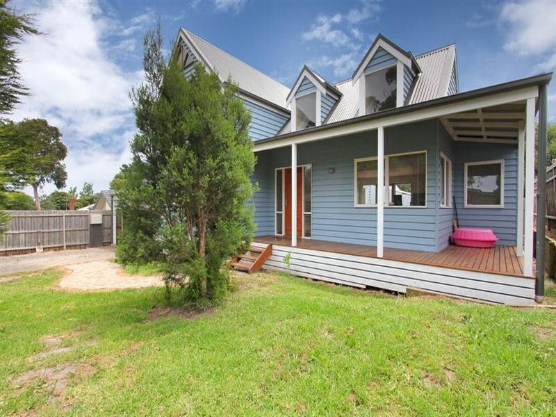 8 Sunningdale Road, Rosebud VIC 3939