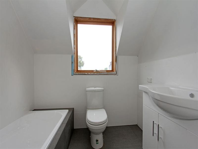 8 Sunningdale Road, Rosebud VIC 3939