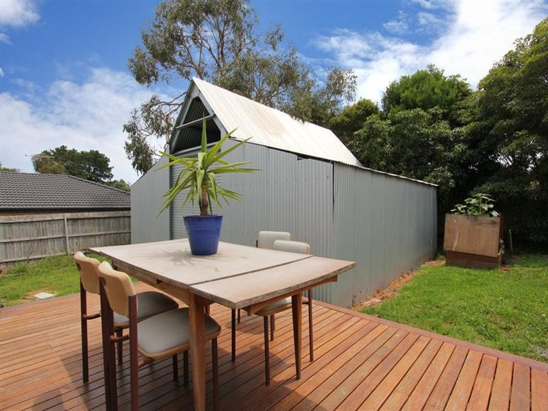 8 Sunningdale Road, Rosebud VIC 3939