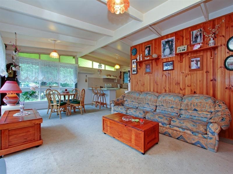 27 Walpole Avenue, Rosebud VIC 3939