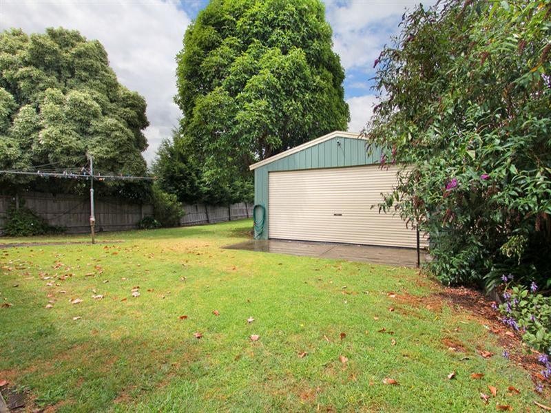 27 Walpole Avenue, Rosebud VIC 3939