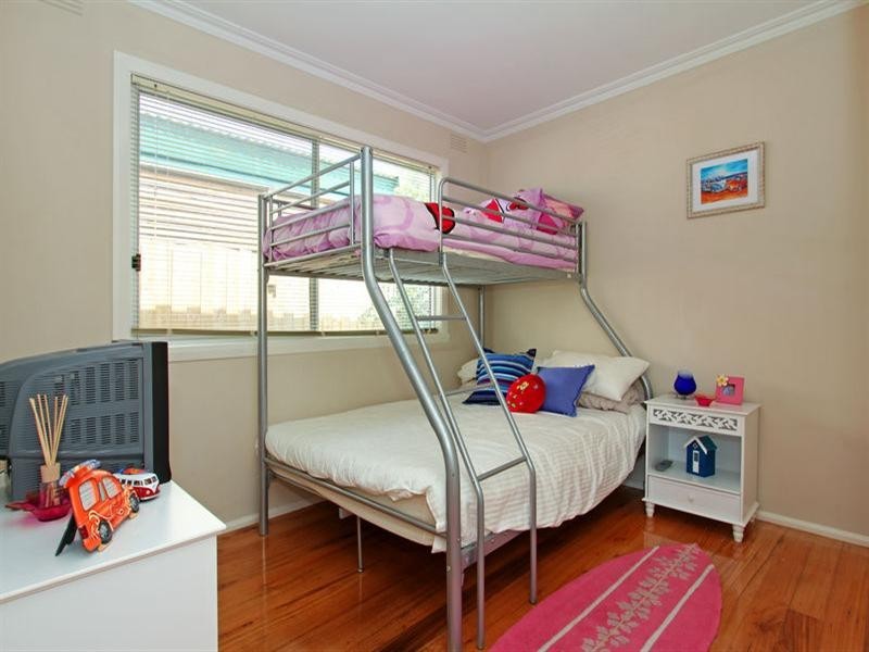 196 Eighth Avenue, Rosebud VIC 3939