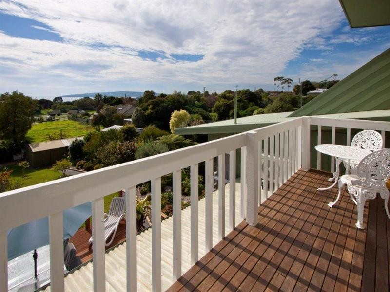 20 Glenwood Avenue, Dromana VIC 3936