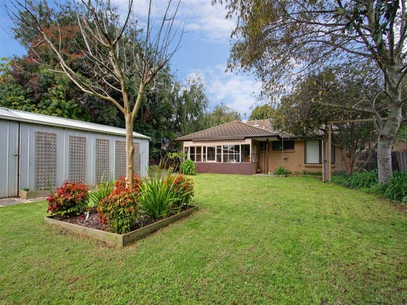 8 Kolinda Crescent, Rosebud West VIC 3940