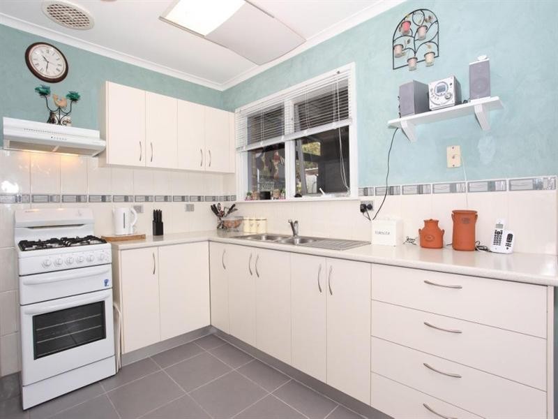 43 Woonton Crescent, Rosebud VIC 3939