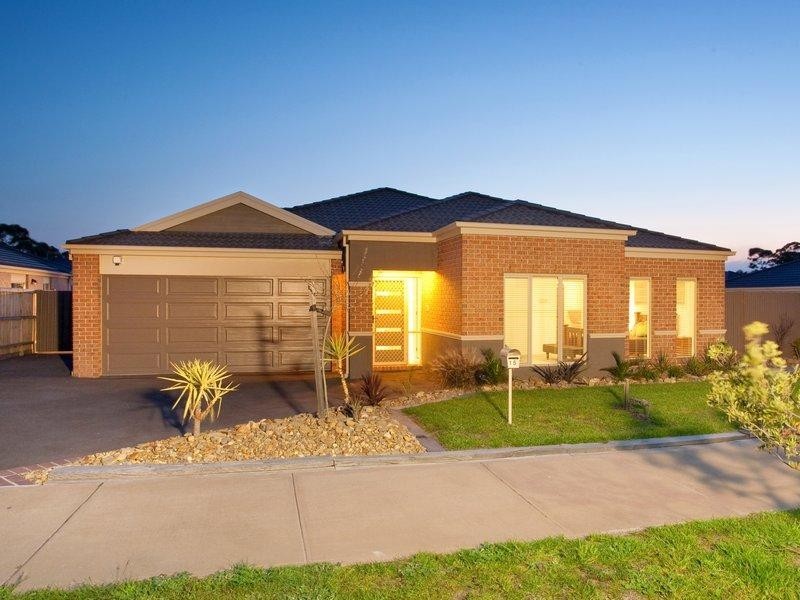 15 Parkedge Circuit, Rosebud VIC 3939