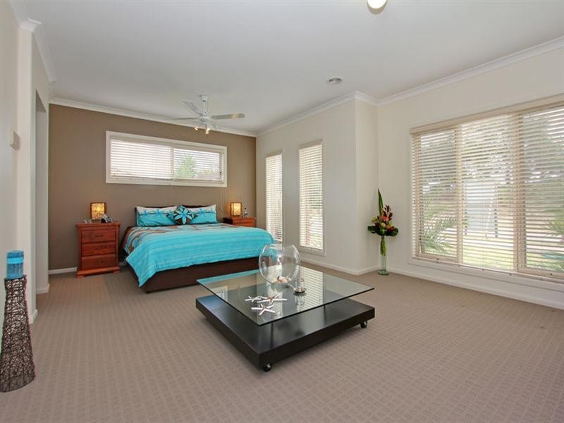 15 Parkedge Circuit, Rosebud VIC 3939