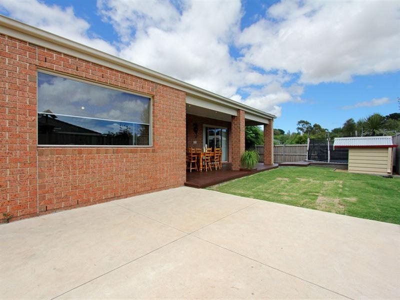 15 Parkedge Circuit, Rosebud VIC 3939