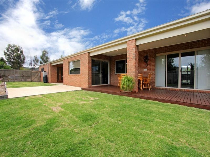 15 Parkedge Circuit, Rosebud VIC 3939