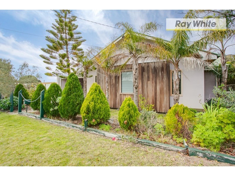 69 Third Avenue, Rosebud VIC 3939