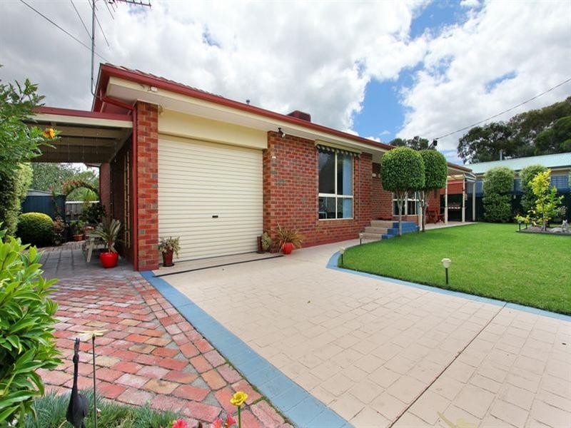2A Kennington Road, Rosebud VIC 3939