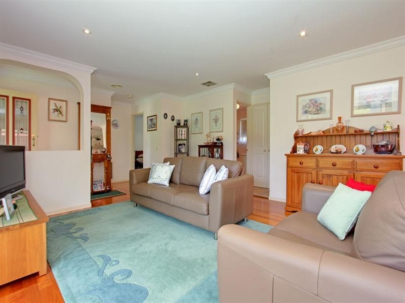 2A Kennington Road, Rosebud VIC 3939