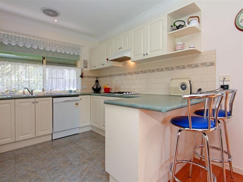 2A Kennington Road, Rosebud VIC 3939