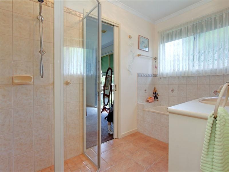 2A Kennington Road, Rosebud VIC 3939