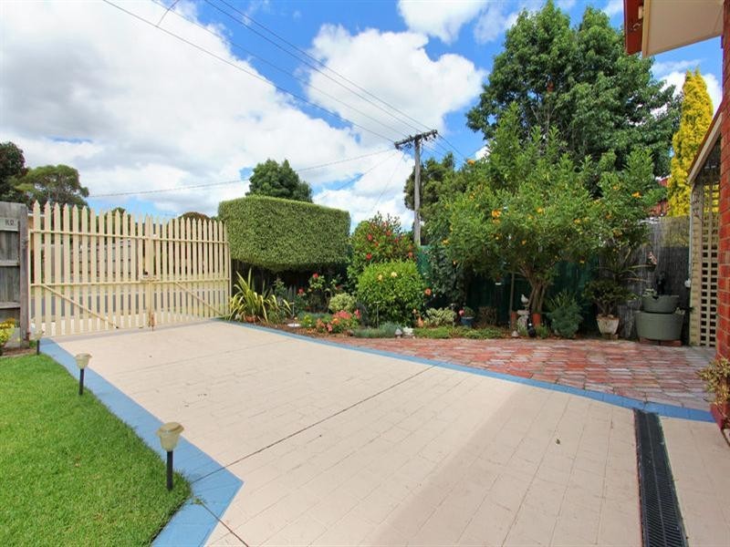 2A Kennington Road, Rosebud VIC 3939