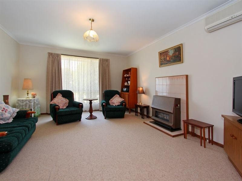 118 Third Avenue, Rosebud VIC 3939