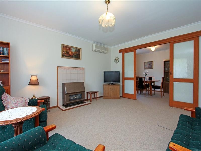 118 Third Avenue, Rosebud VIC 3939