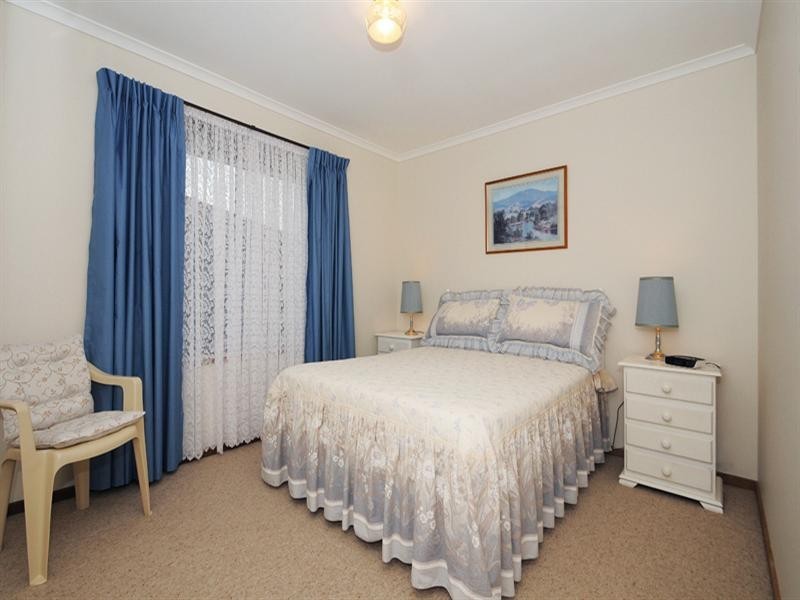 118 Third Avenue, Rosebud VIC 3939