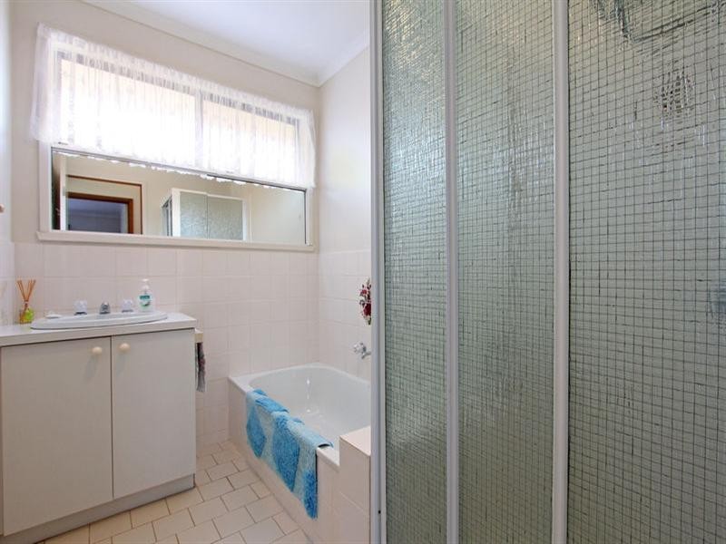 118 Third Avenue, Rosebud VIC 3939