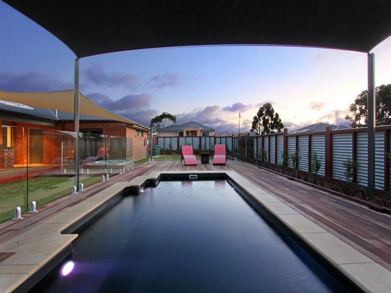 7 Crestwood Drive, Rosebud VIC 3939