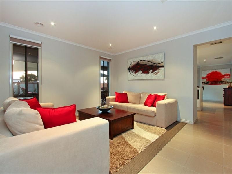 7 Crestwood Drive, Rosebud VIC 3939