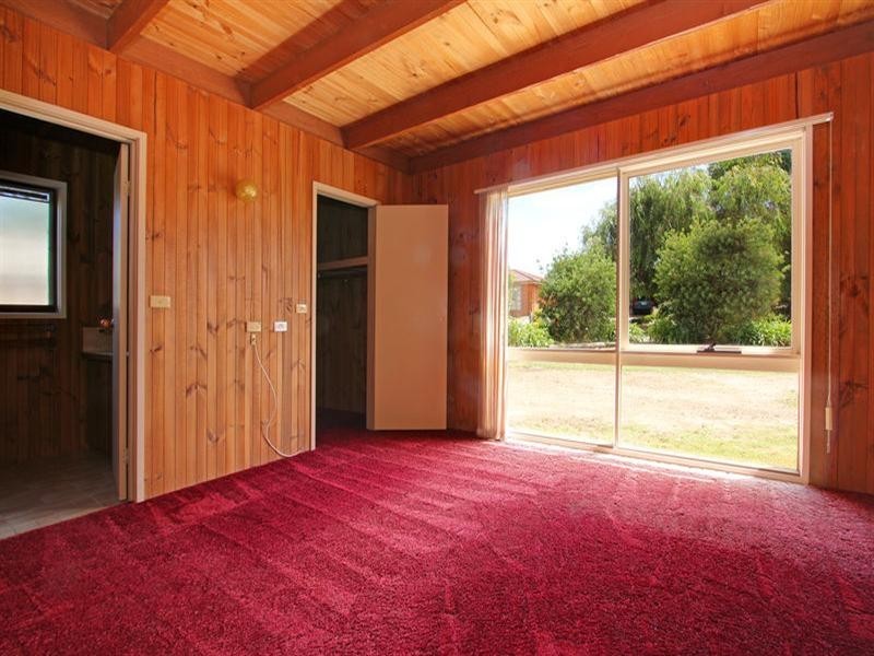 11 Howqua Drive, Rosebud West VIC 3940