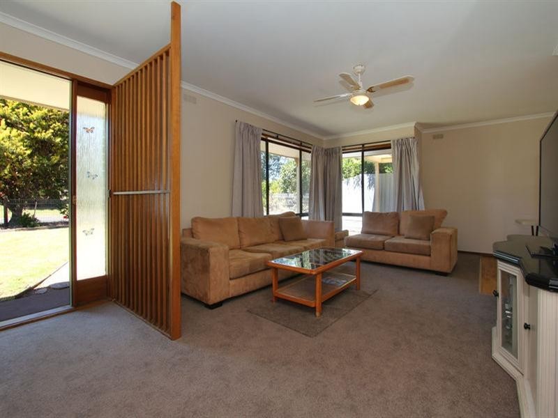 126 Boneo Road, Rosebud VIC 3939