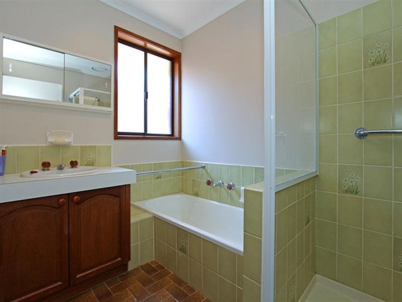 126 Boneo Road, Rosebud VIC 3939