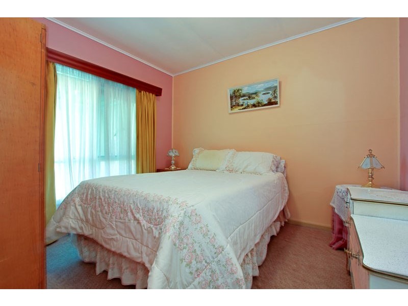 91 Fourth Avenue, Rosebud VIC 3939