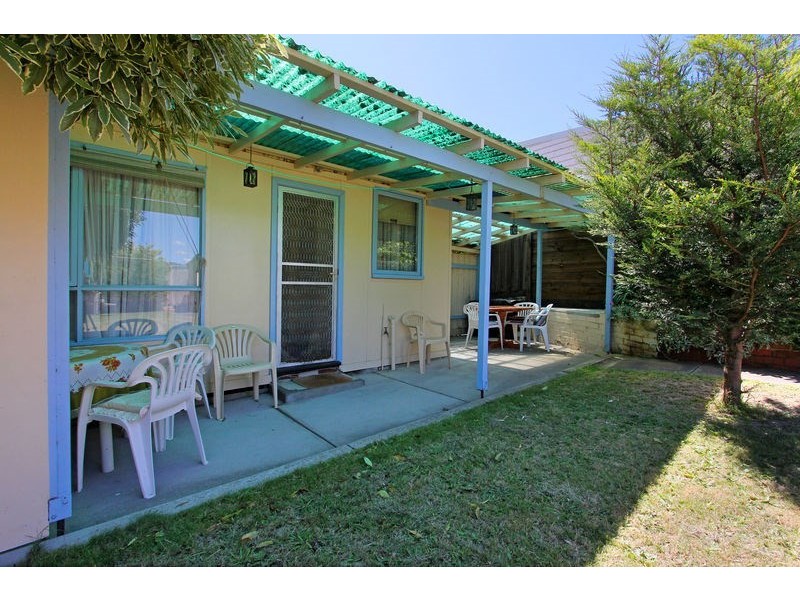 91 Fourth Avenue, Rosebud VIC 3939