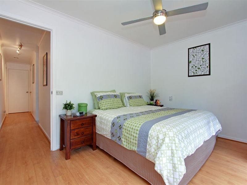 6 Fenton Avenue, Rosebud VIC 3939